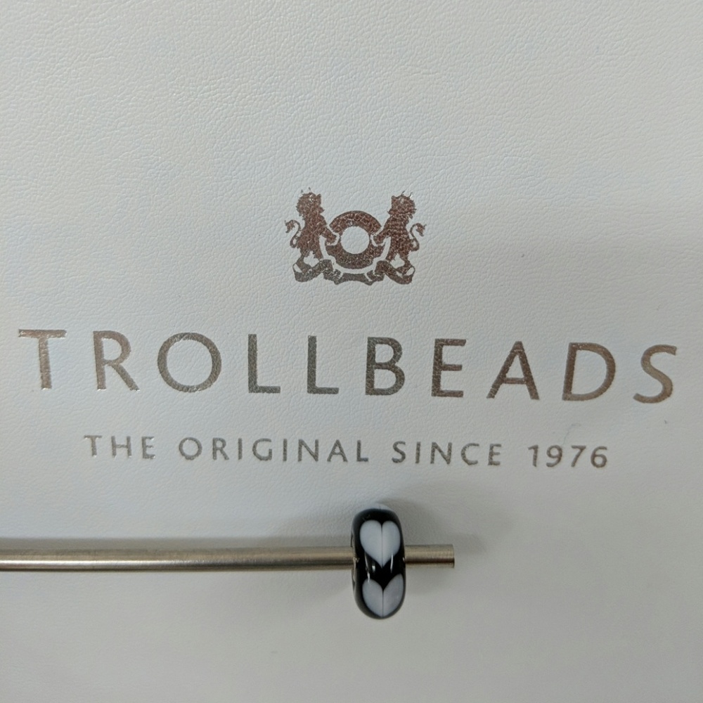 White Heart Bead